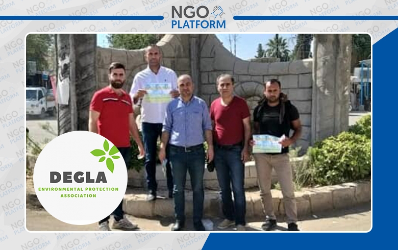 توزيع بروشورات توعوية عن البيئية