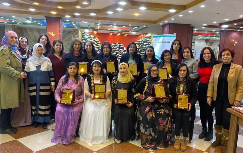 هي قائدة هي السلام